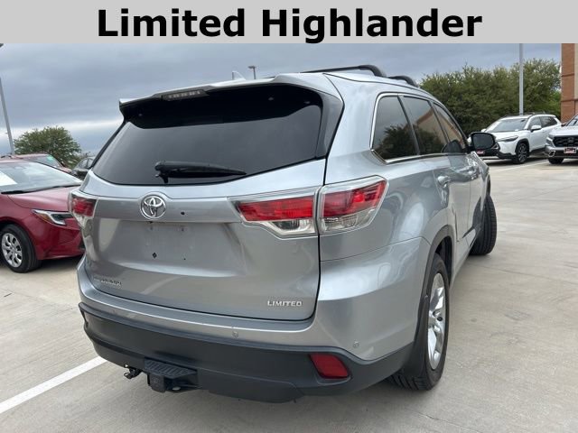 Used 2016 Toyota Highlander Limited image 3