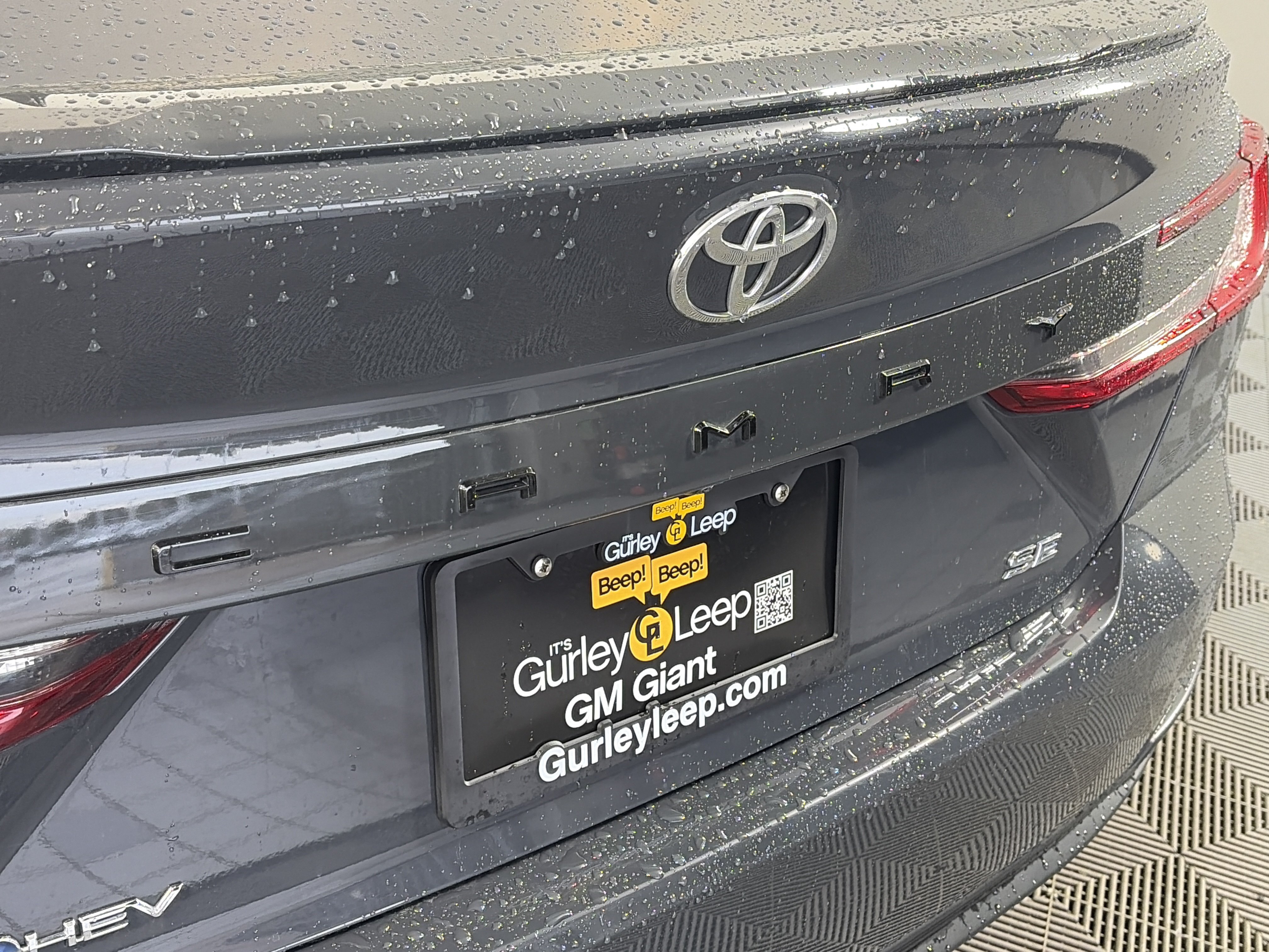 Used 2025 Toyota Camry SE FWD image 16