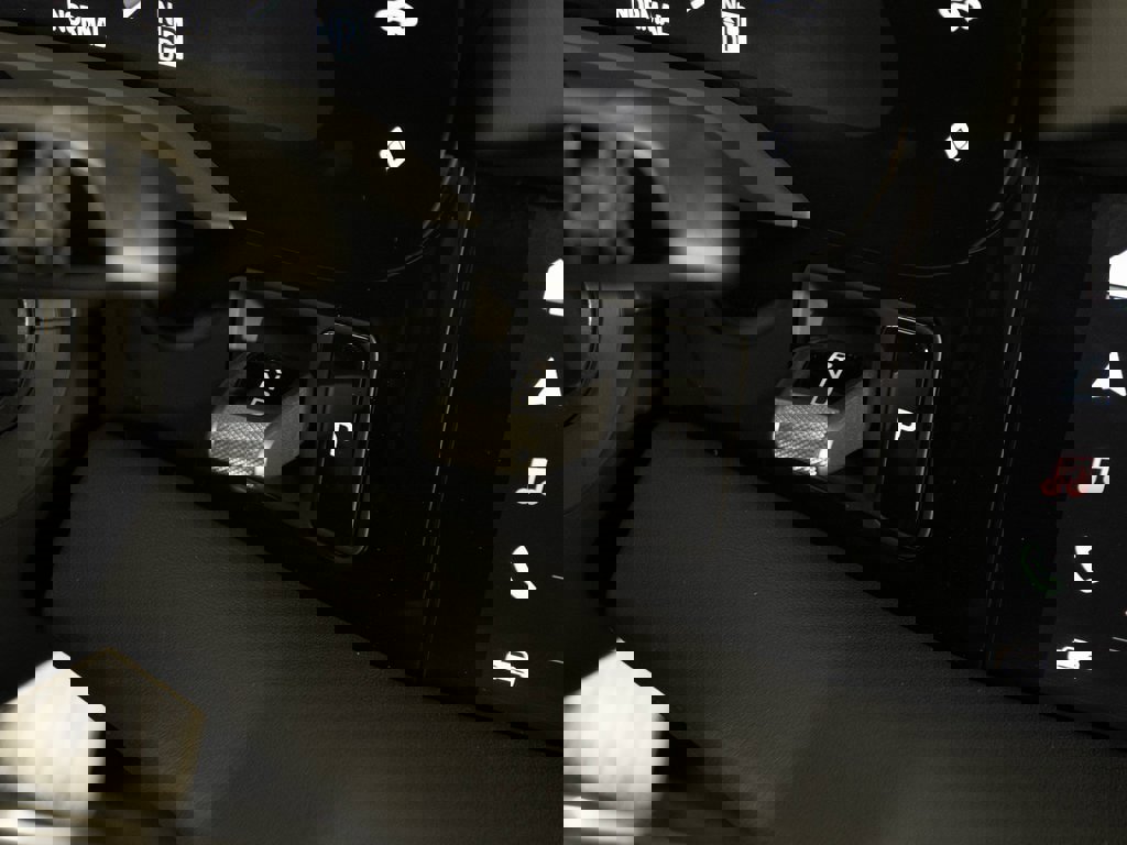 New 2026 Porsche Taycan 4S image 22