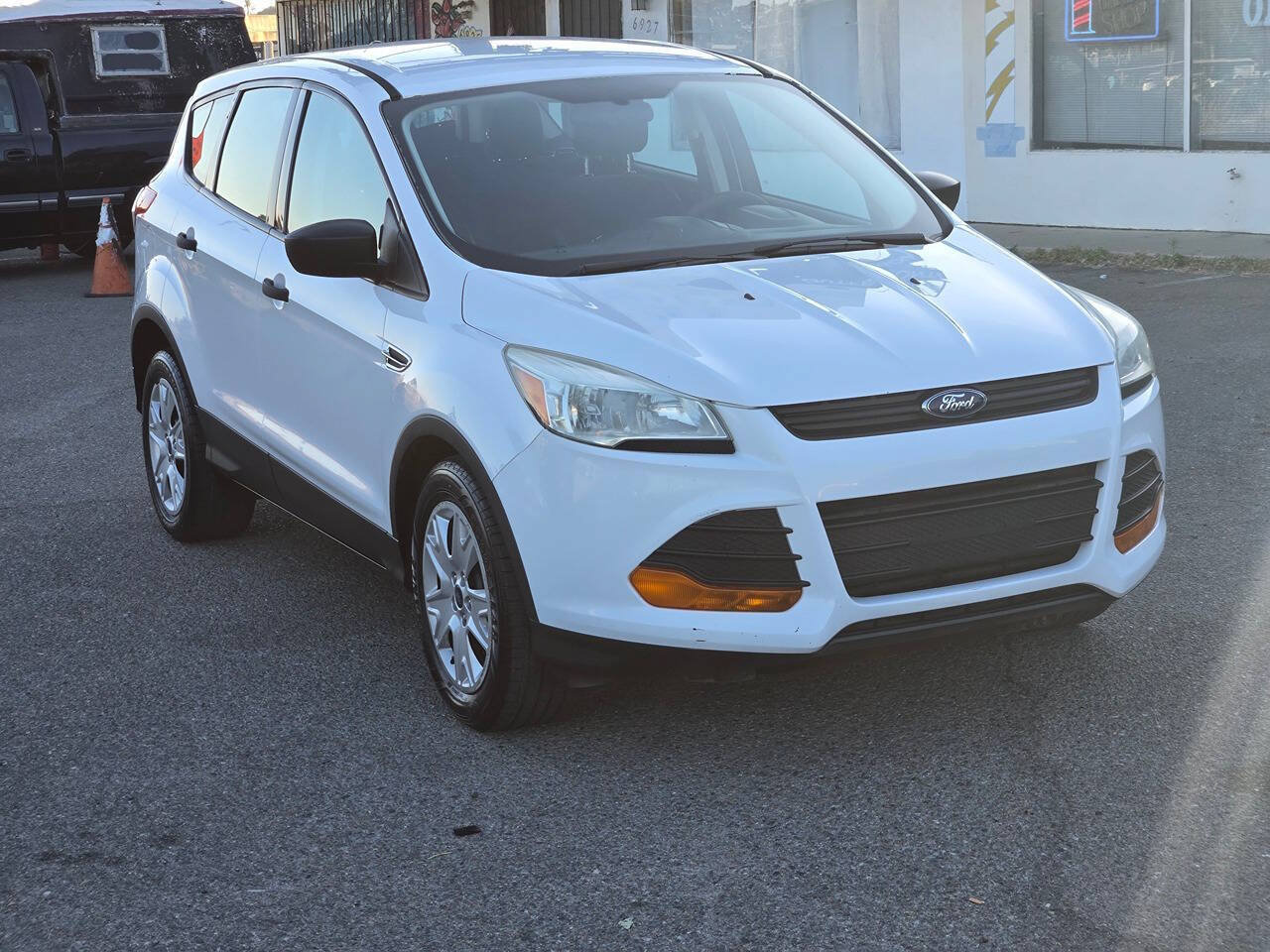 Used 2015 Ford Escape S FWD image 8