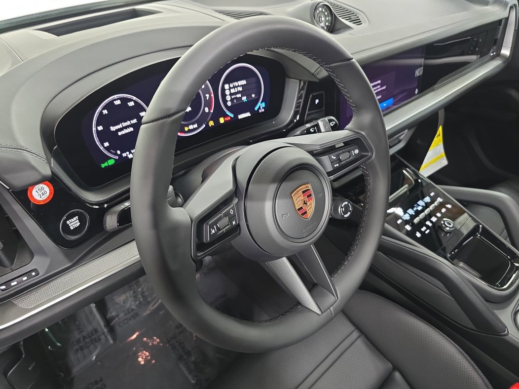 Certified 2026 Porsche Cayenne S AWD/4WD image 4
