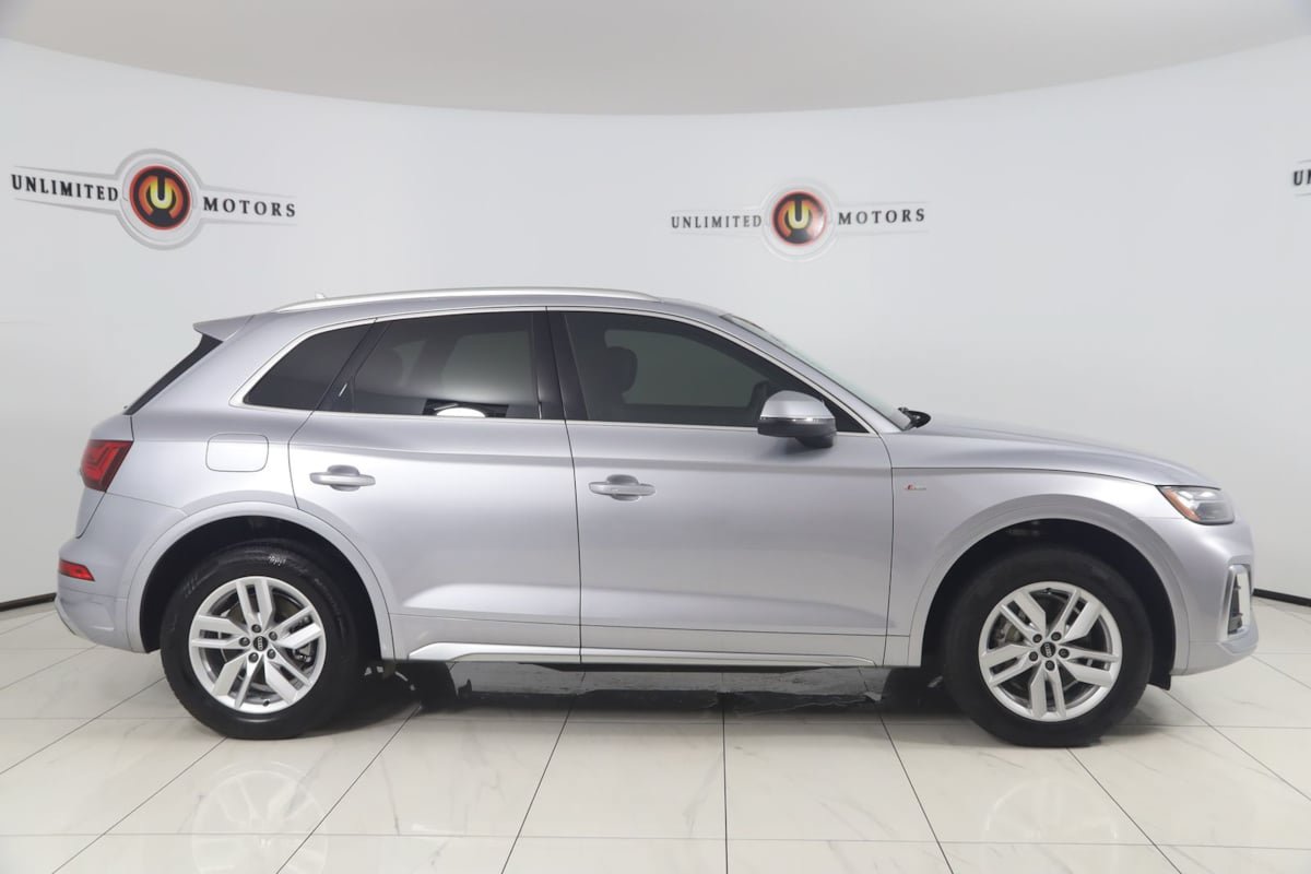 Used 2022 Audi Q5 2.0T Premium AWD/4WD image 2