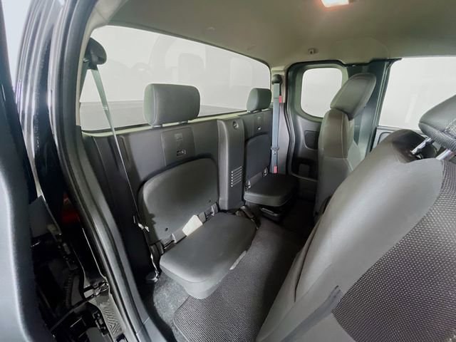 Used 2025 Nissan Frontier SV RWD image 25