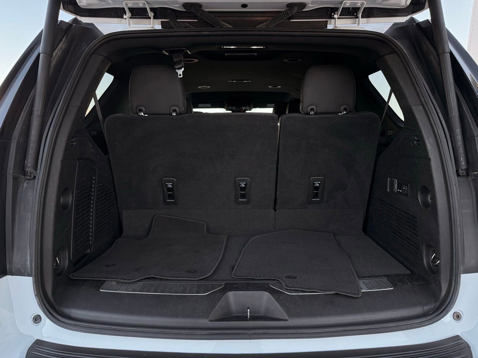 Used 2023 Chevrolet Tahoe Premier image 44