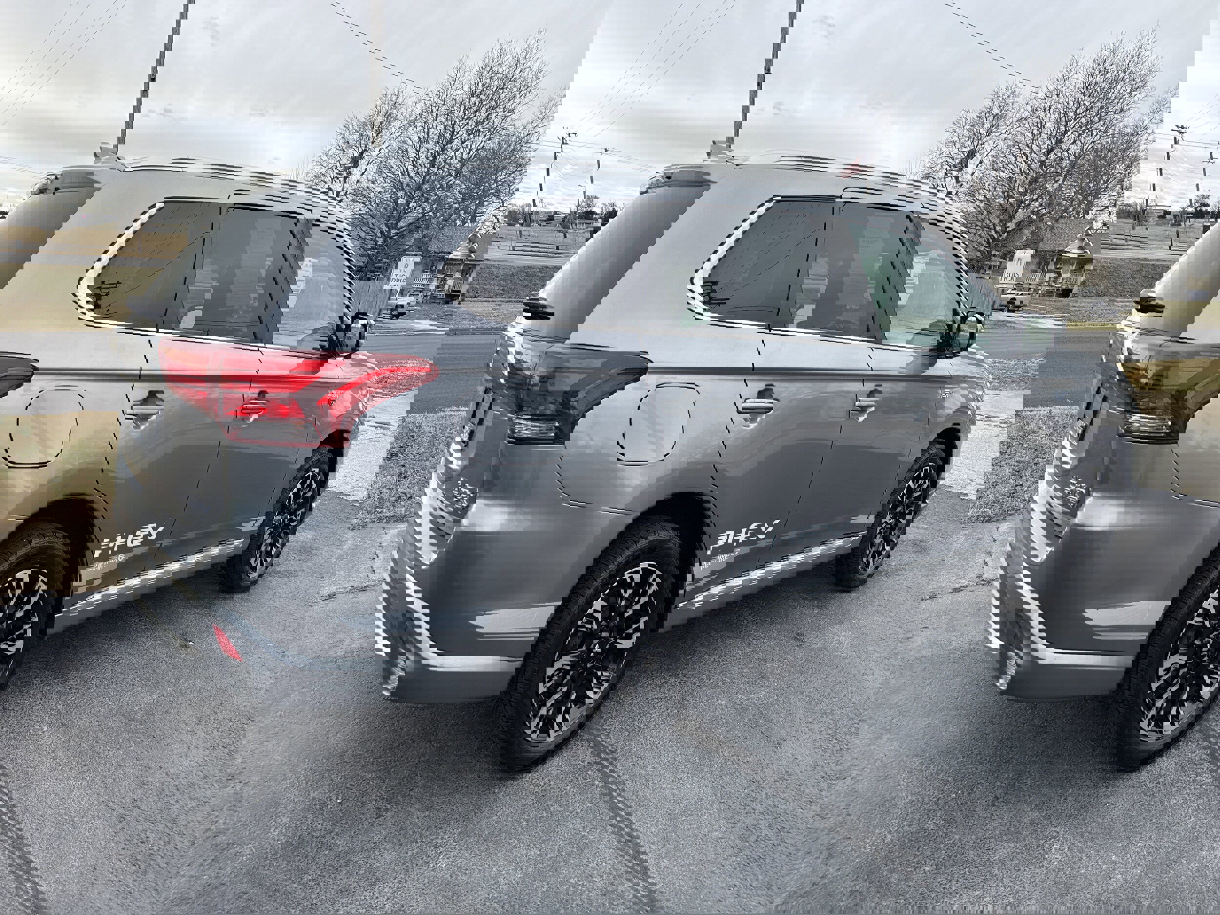 Used 2018 Mitsubishi Outlander SEL image 13