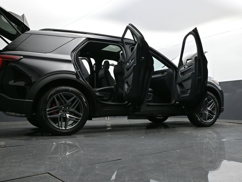 New 2026 Ford Explorer ST-Line w/ ST-Line Street Pack image 39