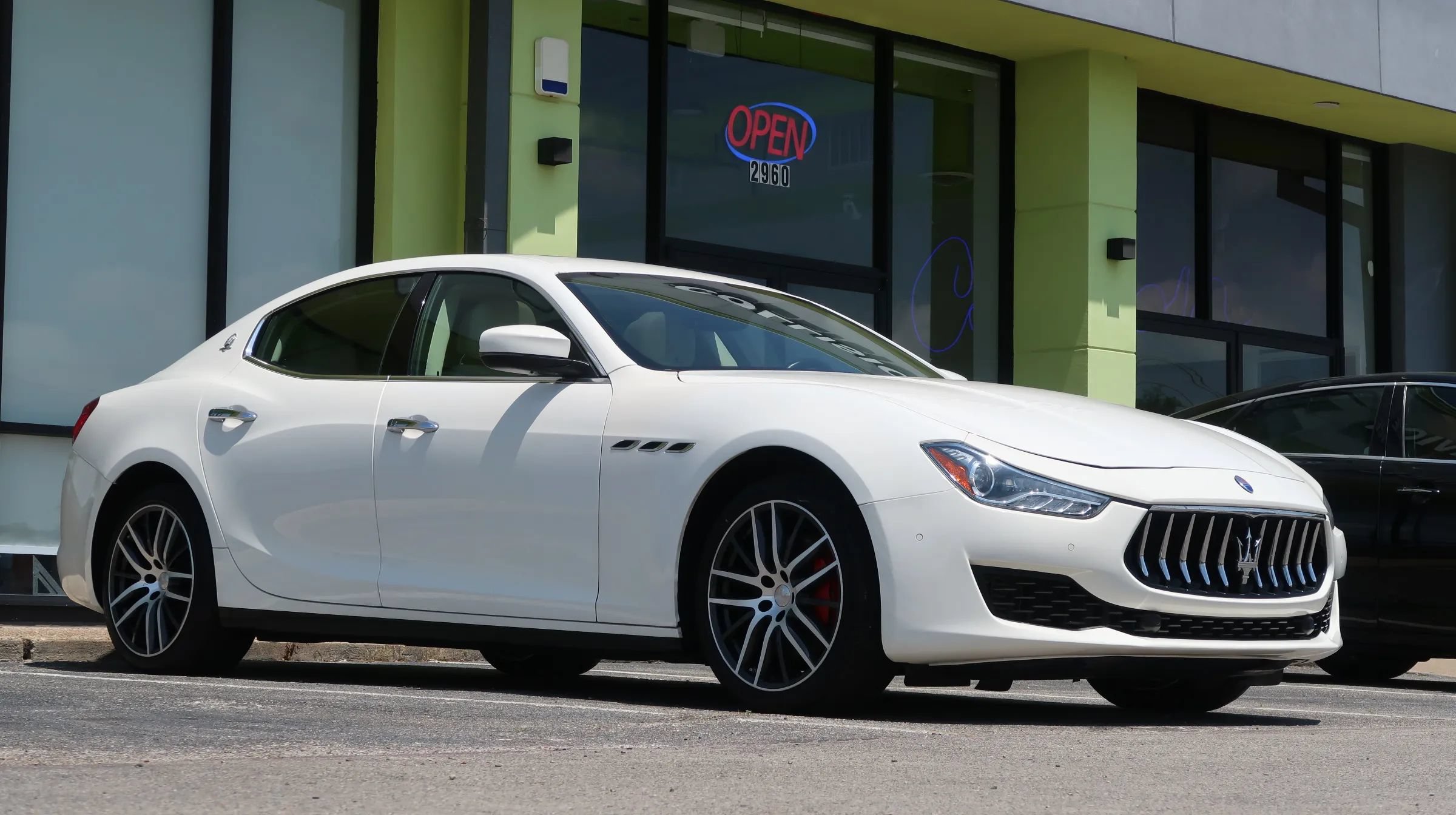 Used 2020 Maserati Ghibli RWD image 7
