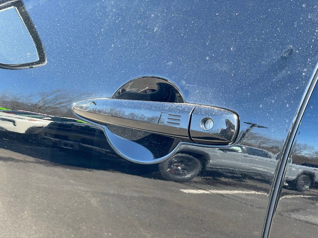 Certified 2024 Nissan Pathfinder S image 28