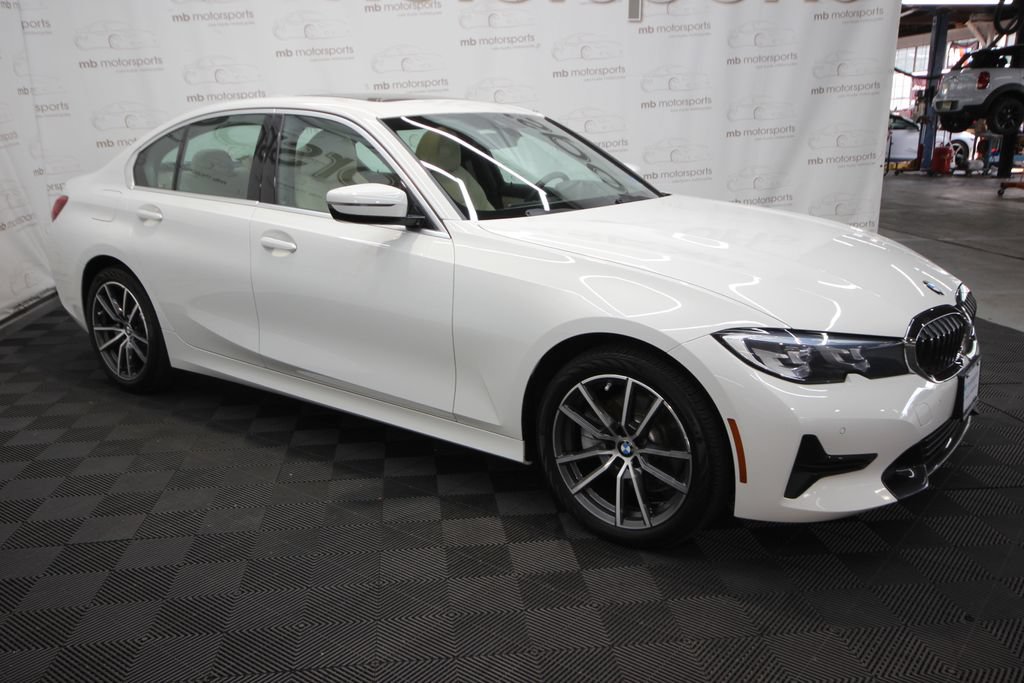 Used 2020 BMW 330i xDrive Sedan AWD/4WD image 8
