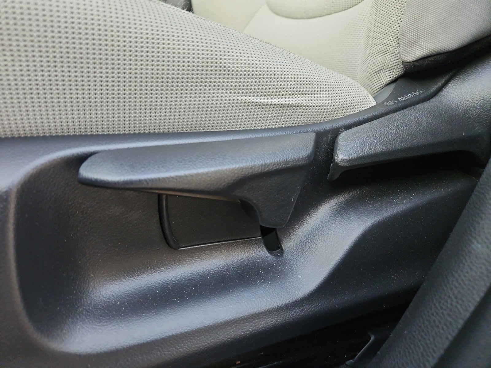 Used 2023 Toyota Corolla Cross L image 21