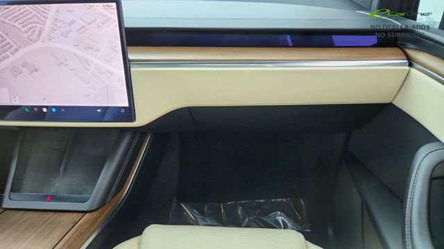 Used 2023 Tesla Model X image 39