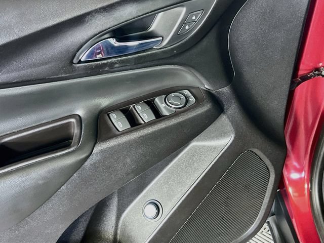 Used 2018 Chevrolet Equinox LT FWD image 12