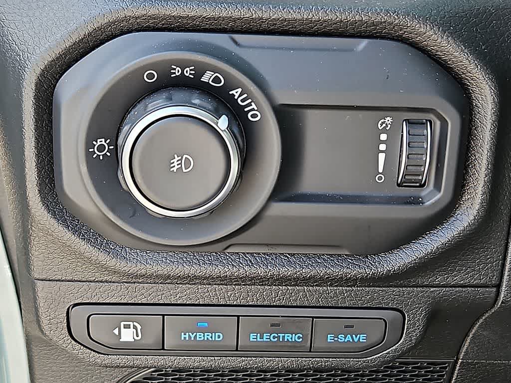 Used 2024 Jeep Wrangler Unlimited AWD/4WD image 22