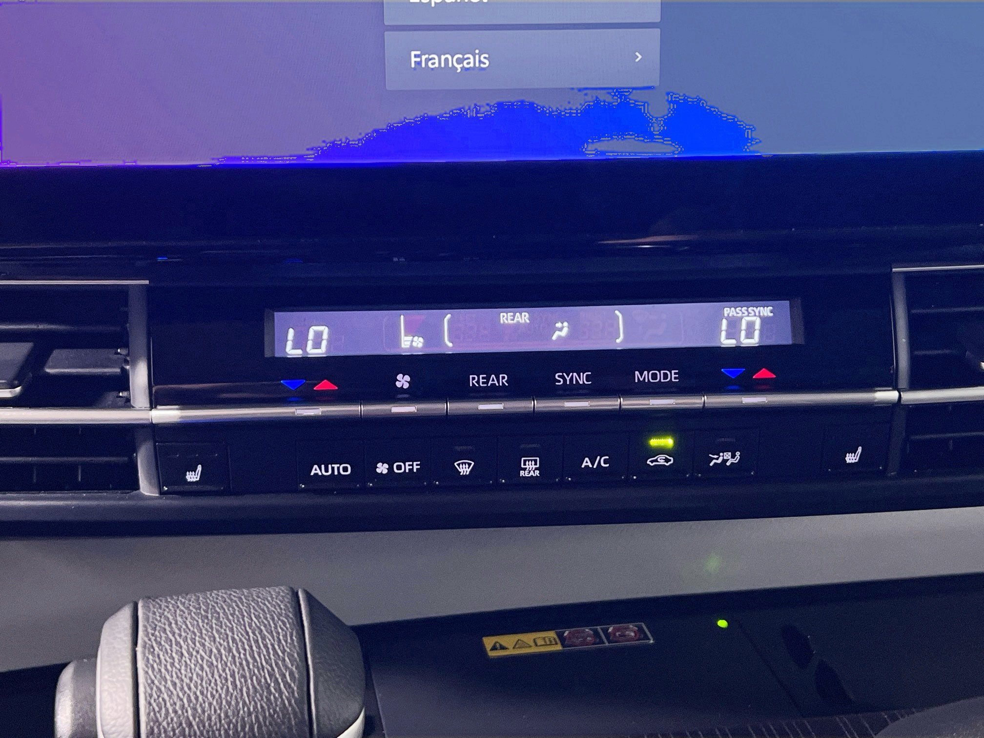 Used 2026 Toyota Sienna XLE FWD image 27