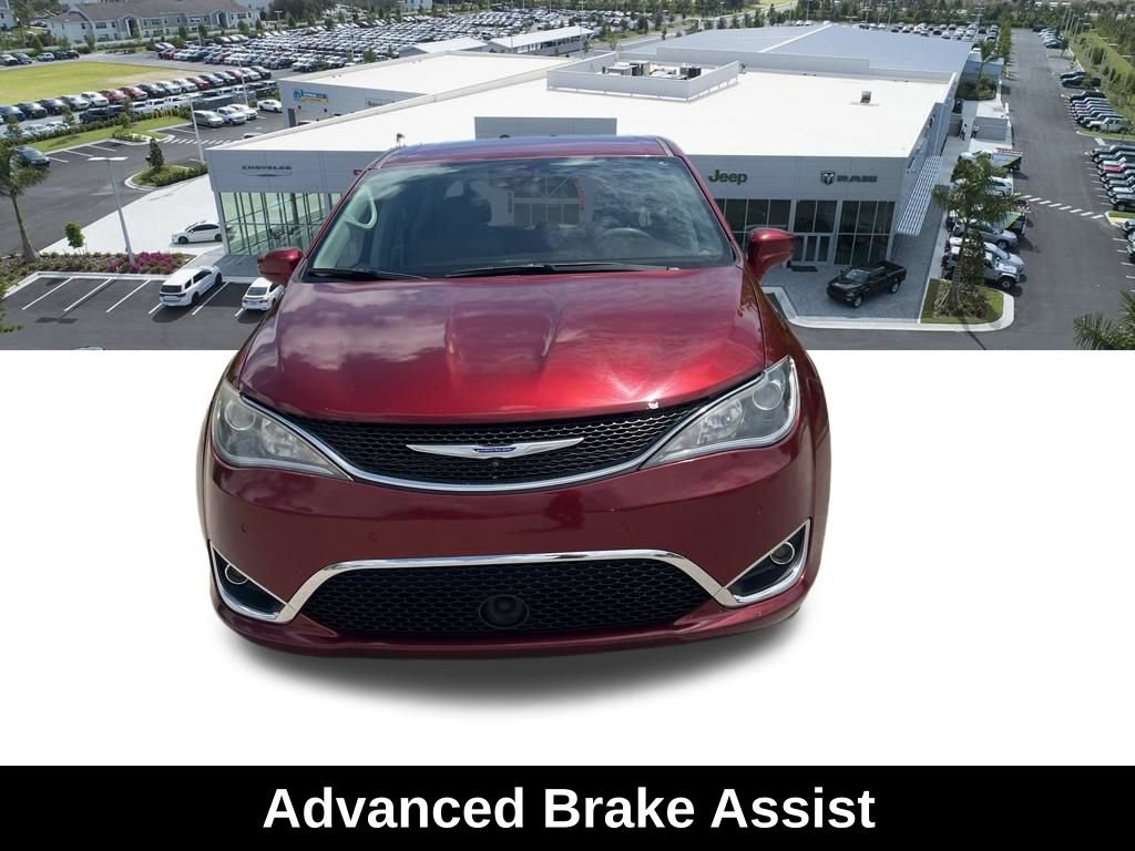 Used 2020 Chrysler Pacifica Touring w/ Advanced Safetytec Group FWD image 5