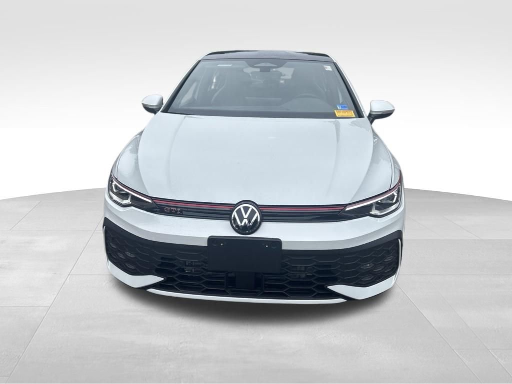Used 2026 Volkswagen GTI SE FWD image 2