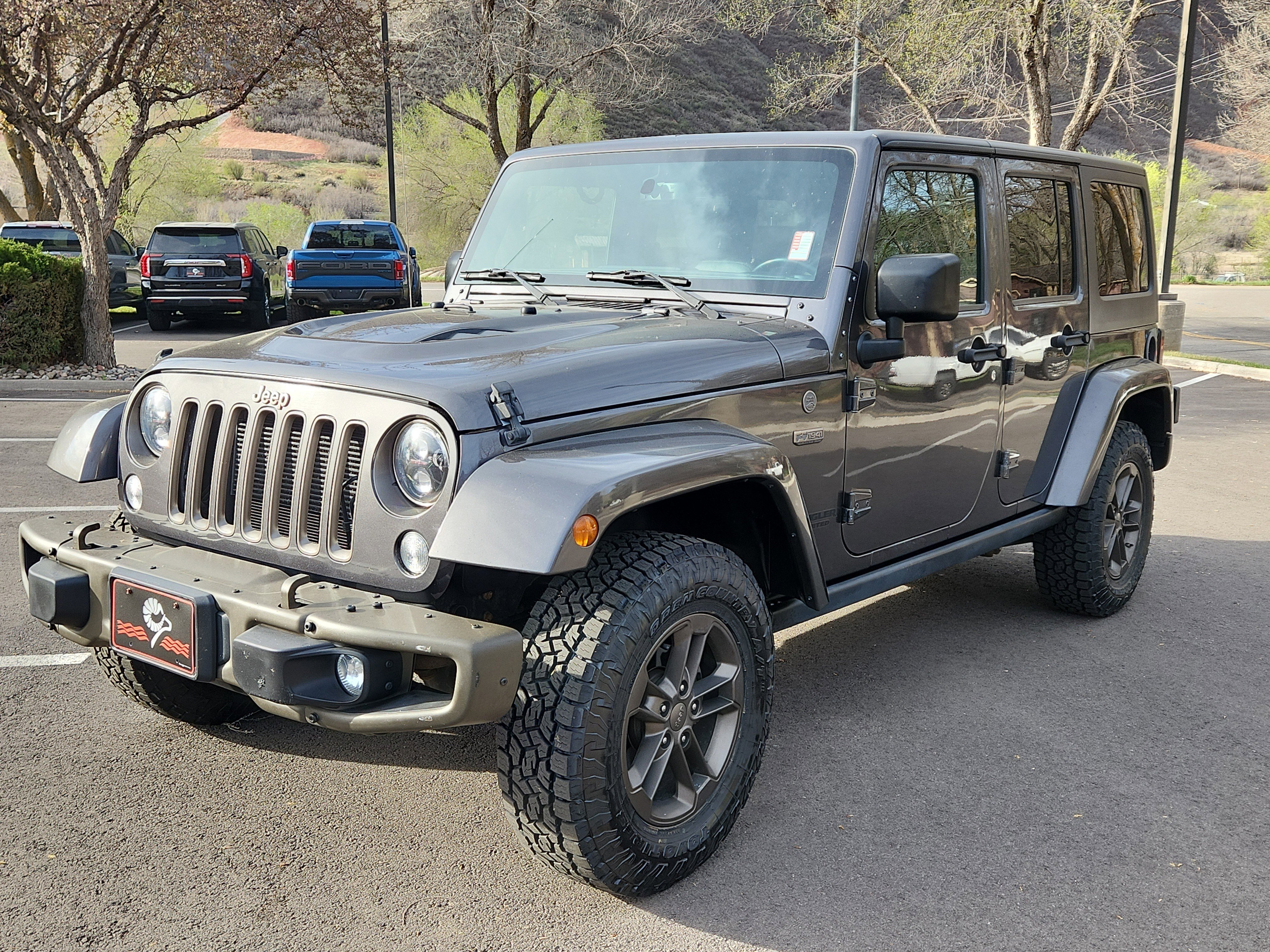 Used 2016 Jeep Wrangler Unlimited Sahara image 4