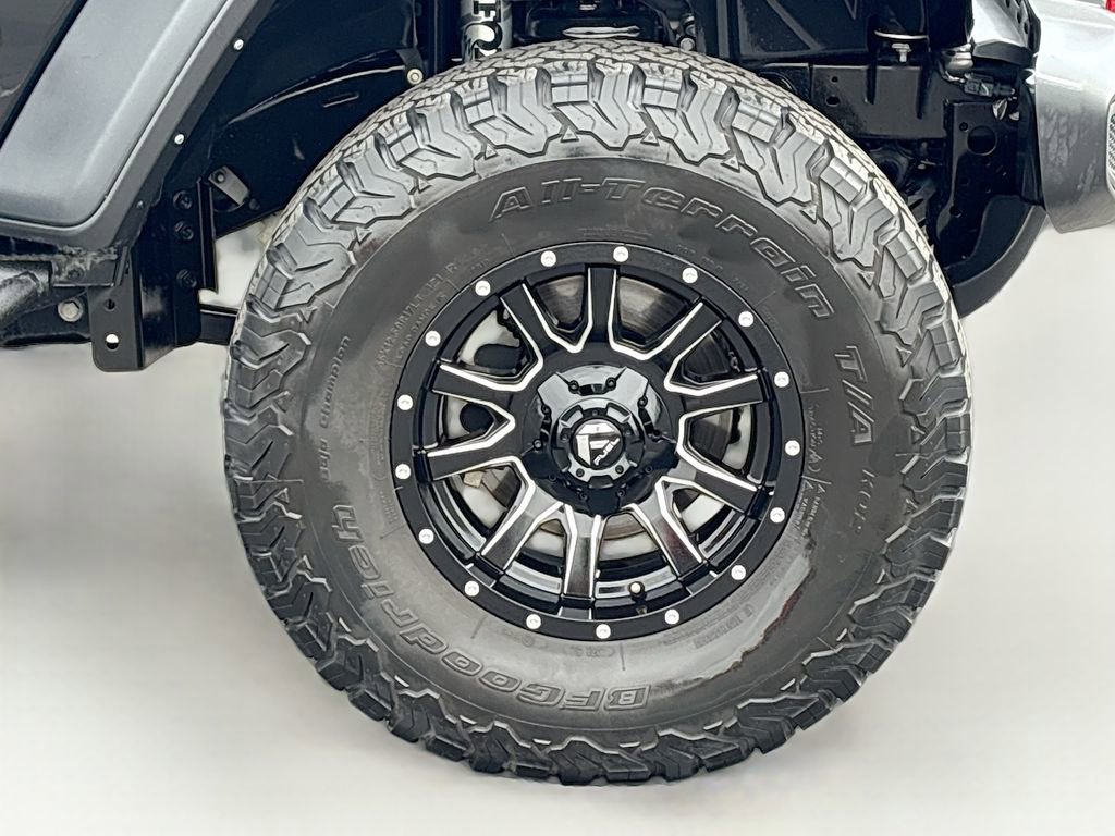 Used 2022 Jeep Wrangler Unlimited Rubicon AWD/4WD image 31