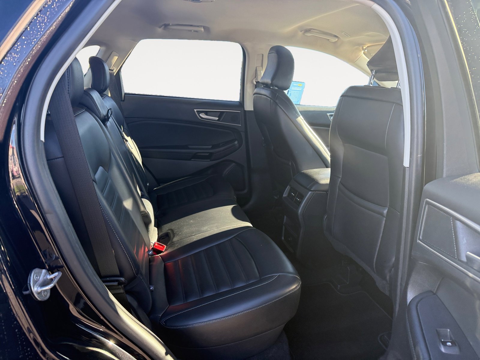 Used 2024 Ford Edge SEL image 18