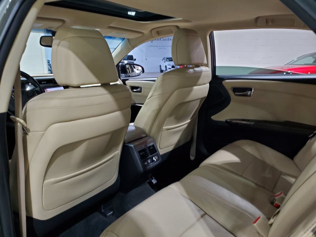 Used 2013 Toyota Avalon Limited w/ Technology Pkg FWD image 23