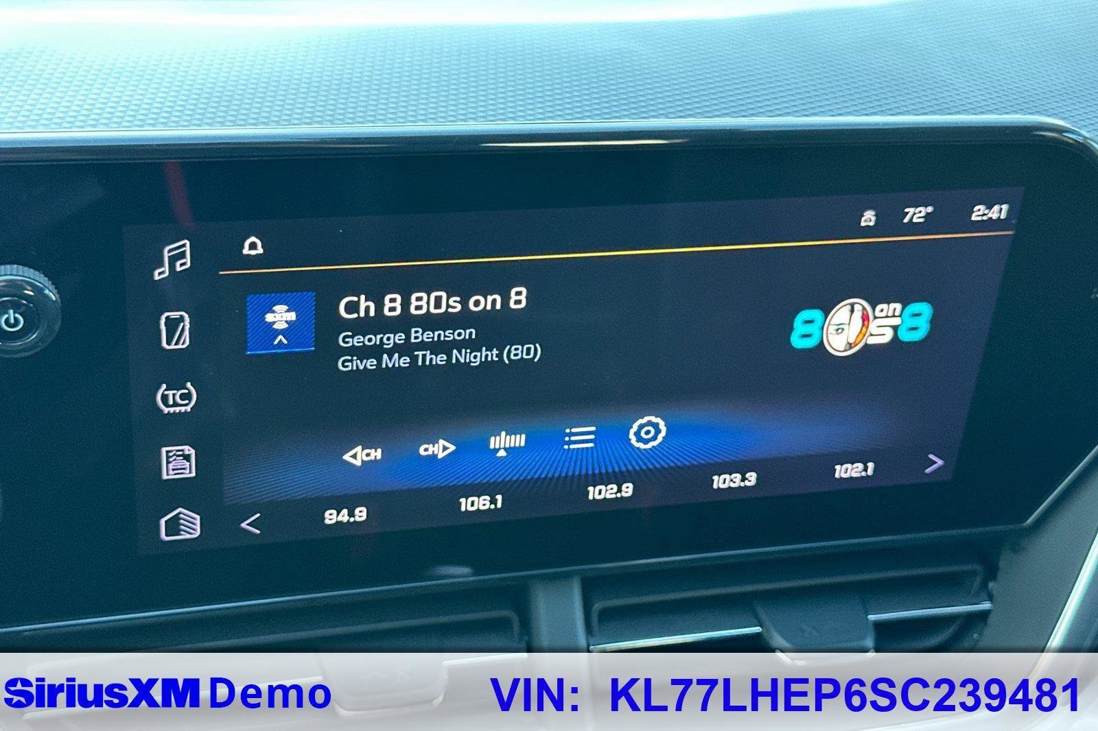 Used 2025 Chevrolet Trax LT w/ LT Convenience Package image 27