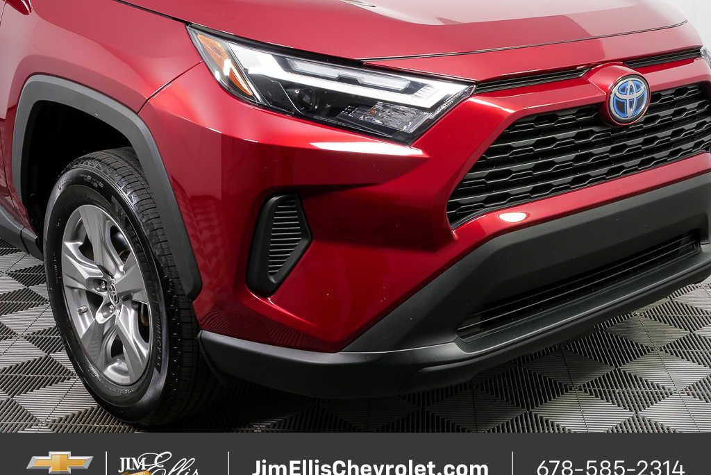 Used 2023 Toyota RAV4 LE AWD/4WD image 34