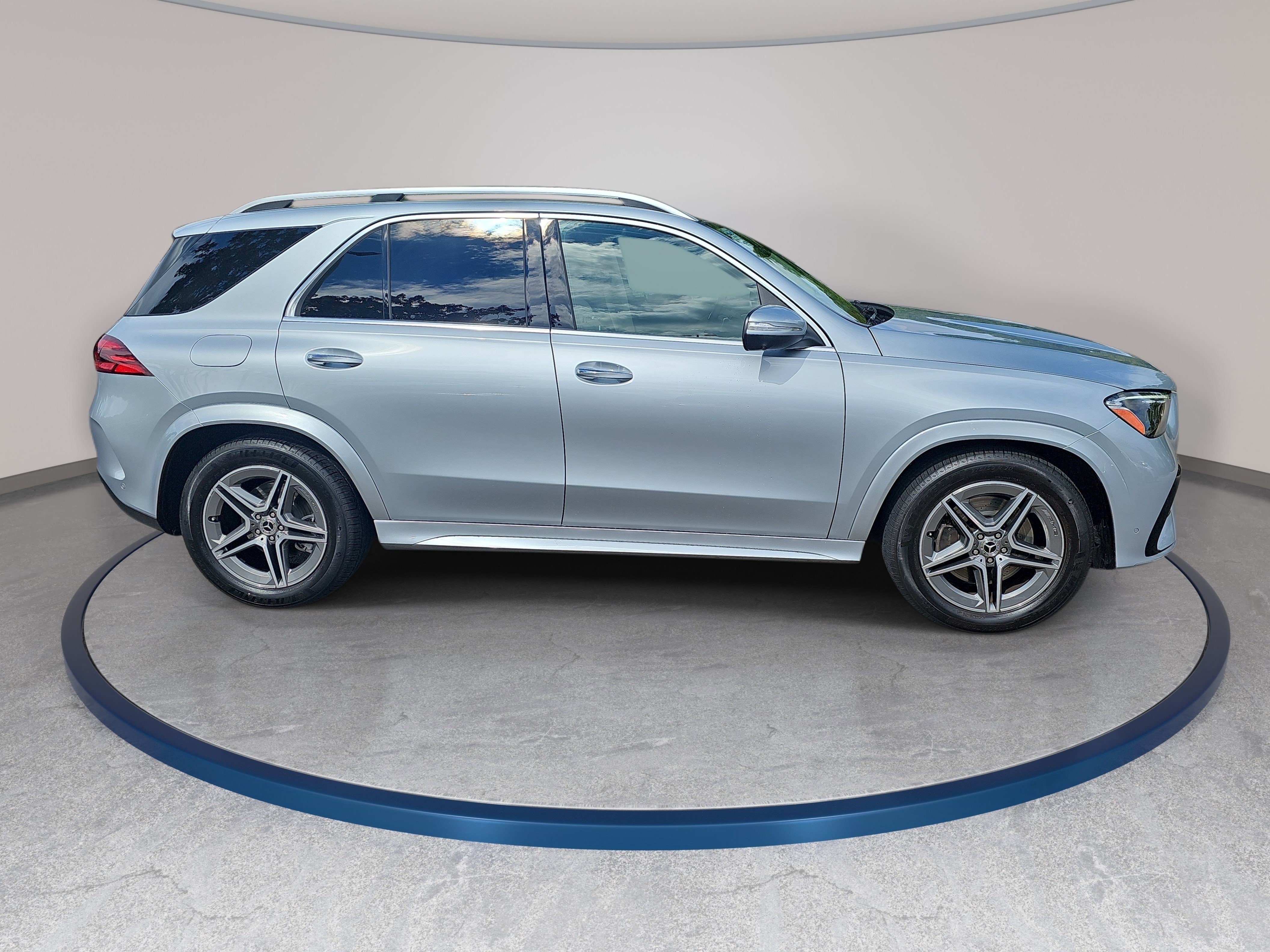 Used 2026 Mercedes-Benz GLE 450 4MATIC image 5