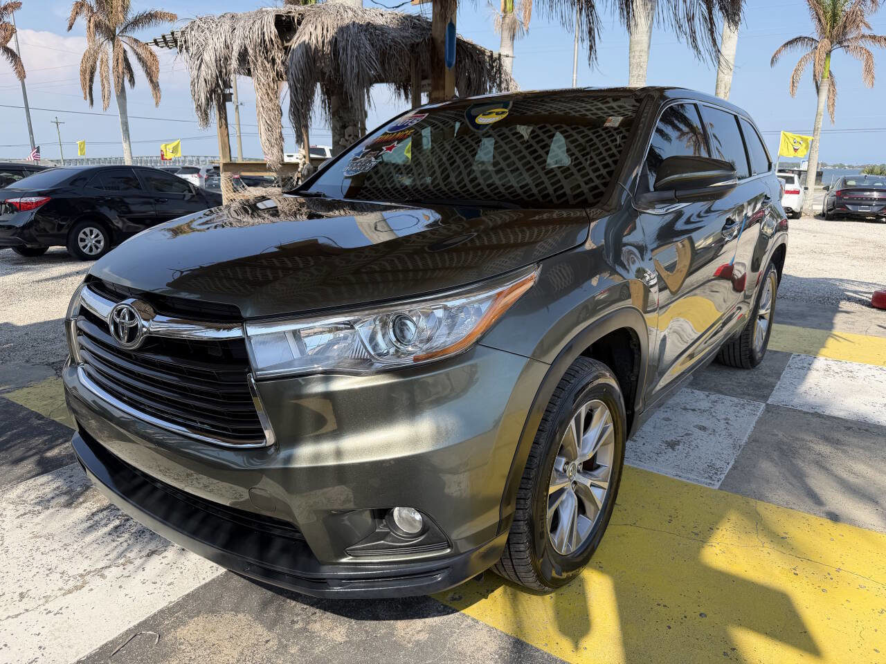 Used 2015 Toyota Highlander Plus image 1