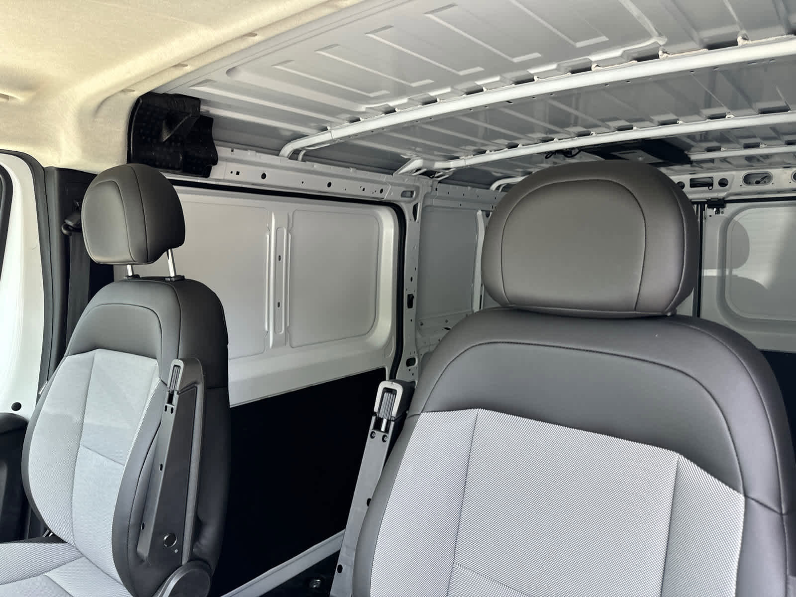 New 2024 RAM ProMaster 1500 w/ Quick Order Package 22H SLT+ FWD image 14