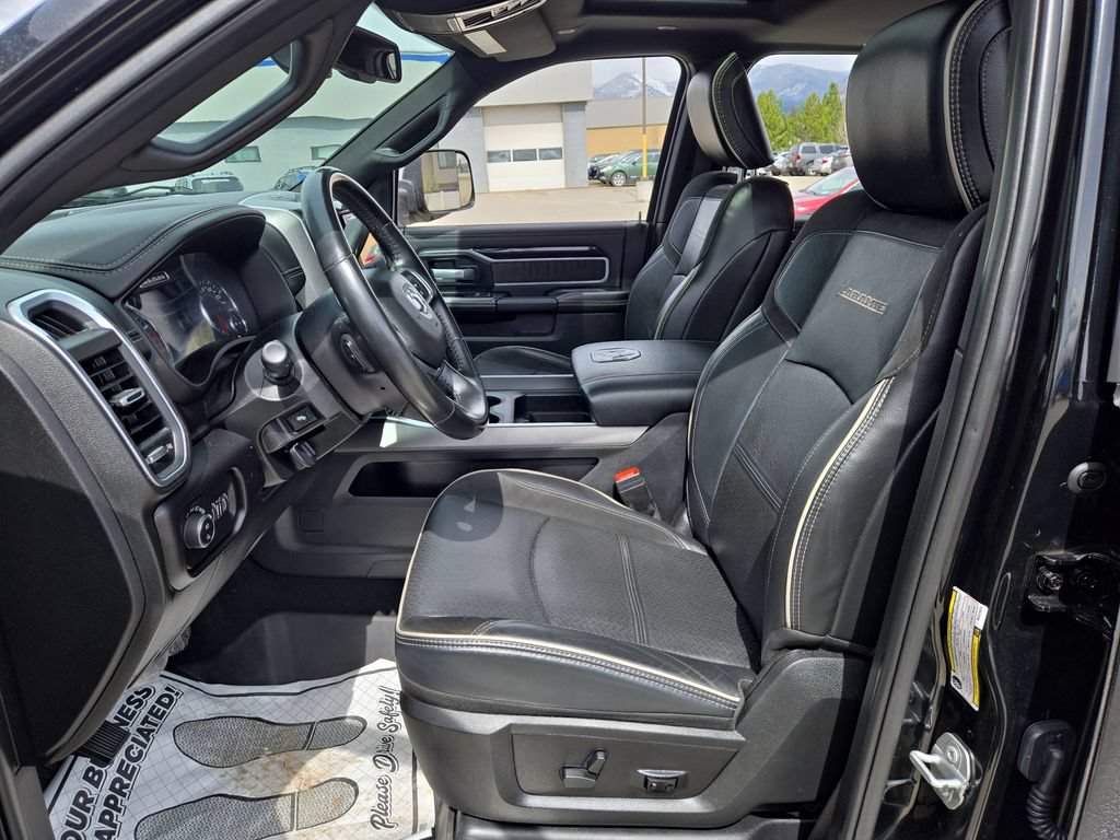 Used 2021 RAM 3500 Laramie w/ Night Edition AWD/4WD image 10
