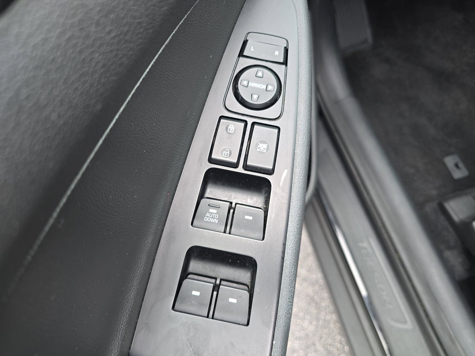 Used 2019 Hyundai Tucson SE image 13