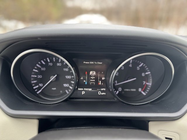 Used 2015 Land Rover Range Rover Sport HSE image 28