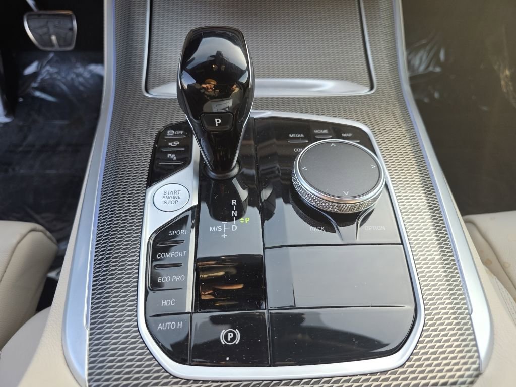 Used 2022 BMW X5 xDrive40i w/ M Sport Package image 27