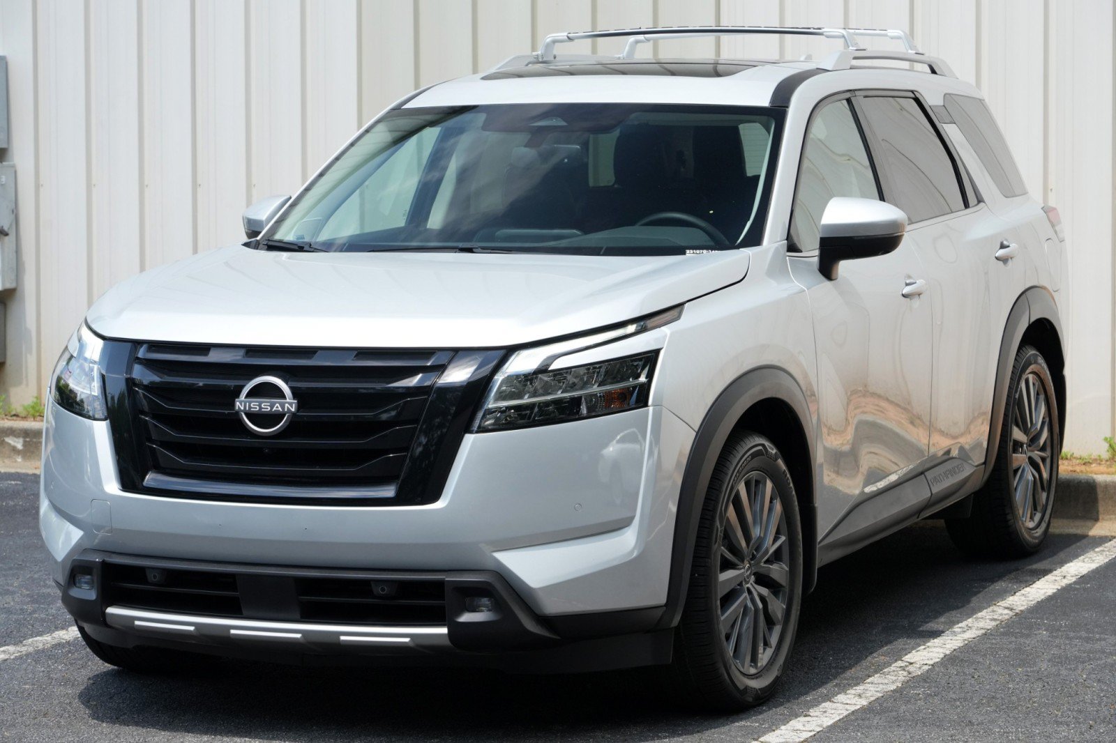 Used 2022 Nissan Pathfinder SL w/ SL Premium Package FWD image 46