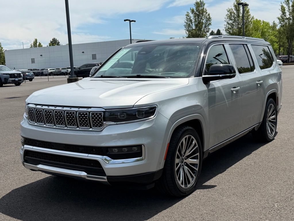 Used 2024 Jeep Grand Wagoneer L Series III AWD/4WD image 4