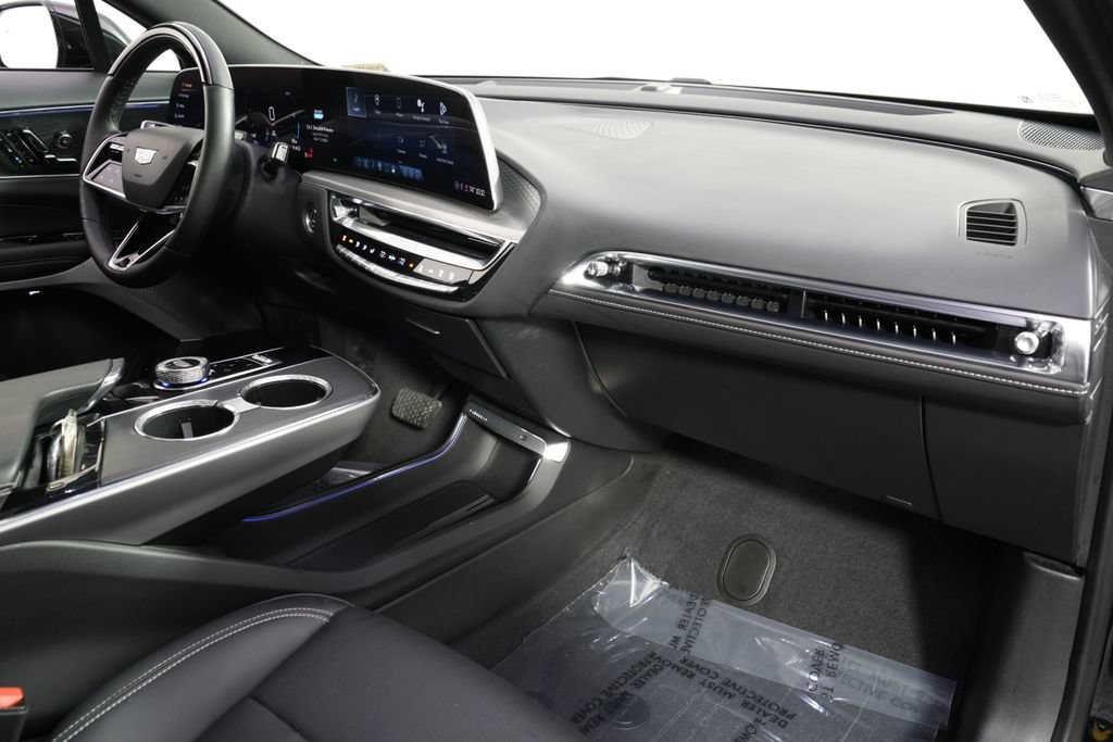 Certified 2024 Cadillac Lyriq Luxury w/ LPO, Floor Liner Package AWD/4WD image 15