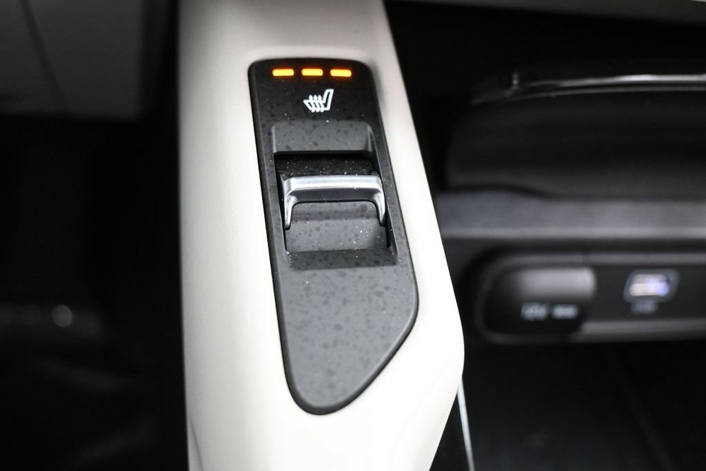 Used 2025 Kia Telluride S FWD image 23