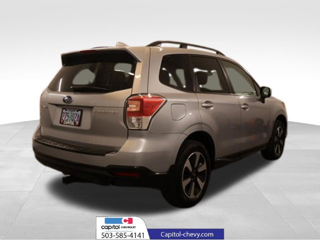 Used 2018 Subaru Forester 2.5i Premium w/ Protection Package #1 AWD/4WD image 2