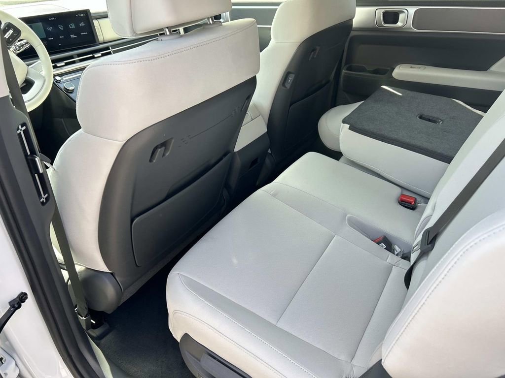 New 2026 Hyundai Santa Fe SE image 18