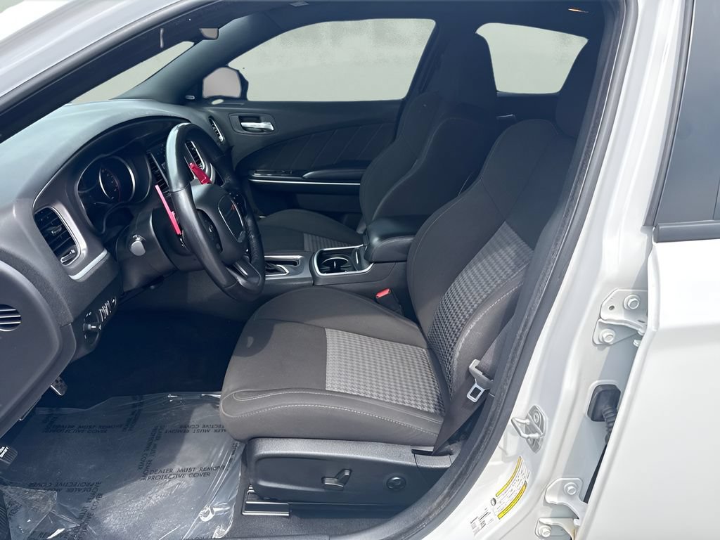 Used 2021 Dodge Charger R/T w/ Driver Convenience Group RWD image 9