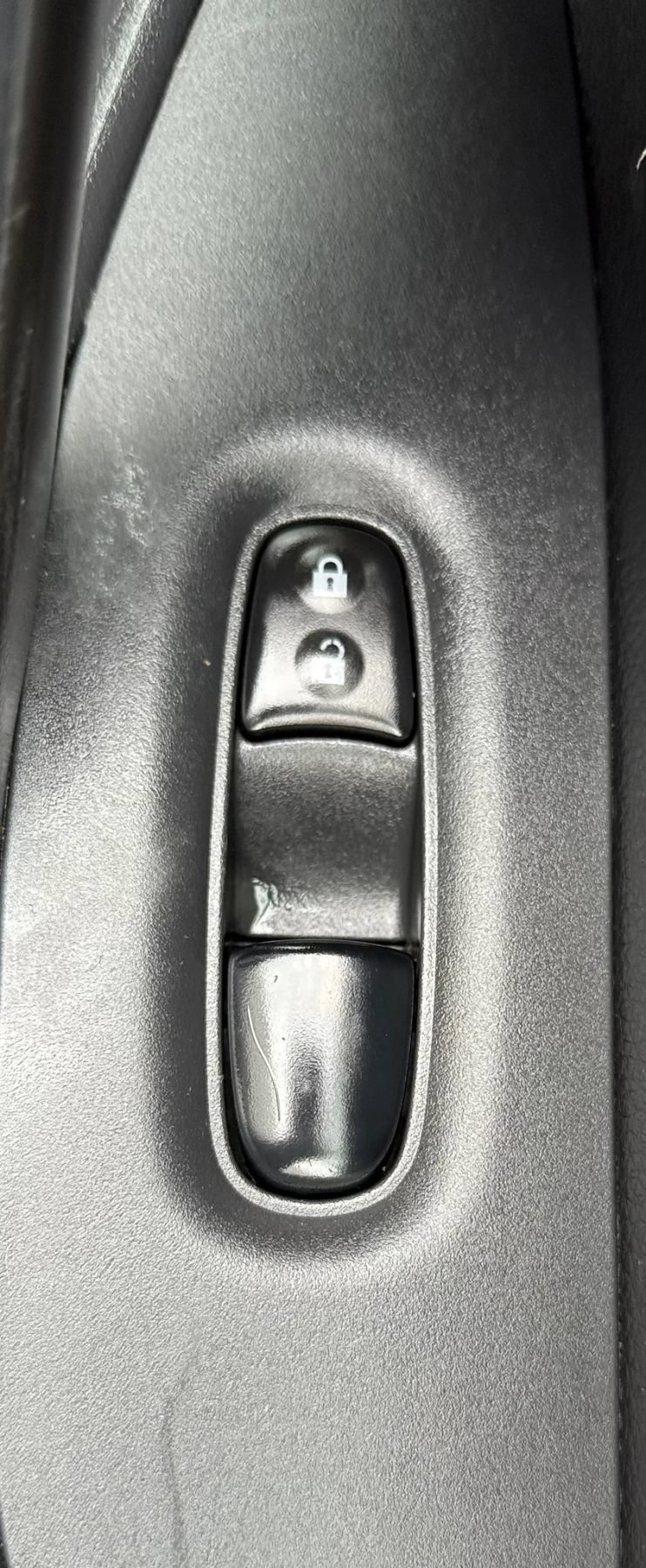 Used 2017 Nissan Rogue S AWD/4WD image 33