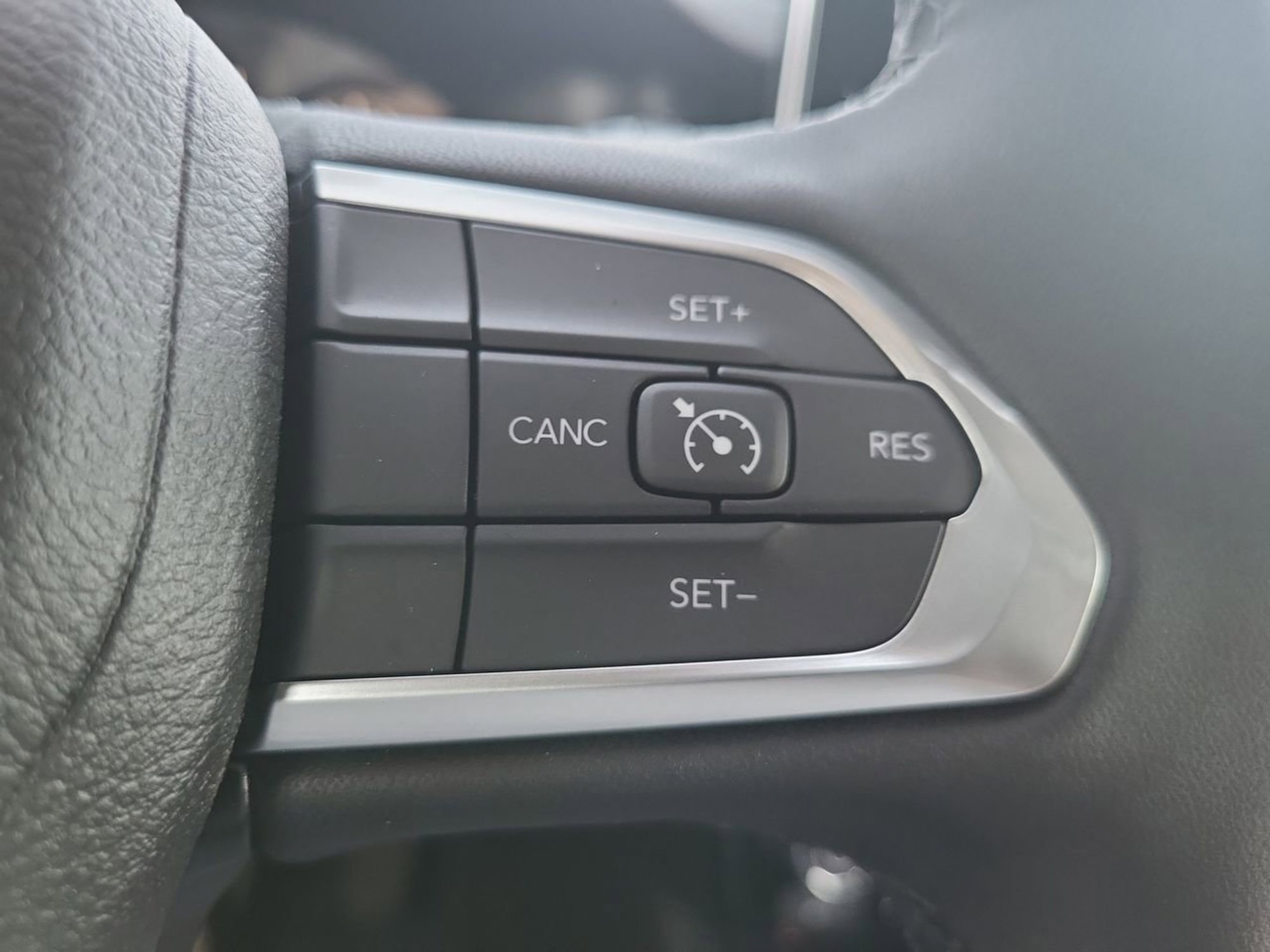 New 2026 Jeep Compass Latitude image 17