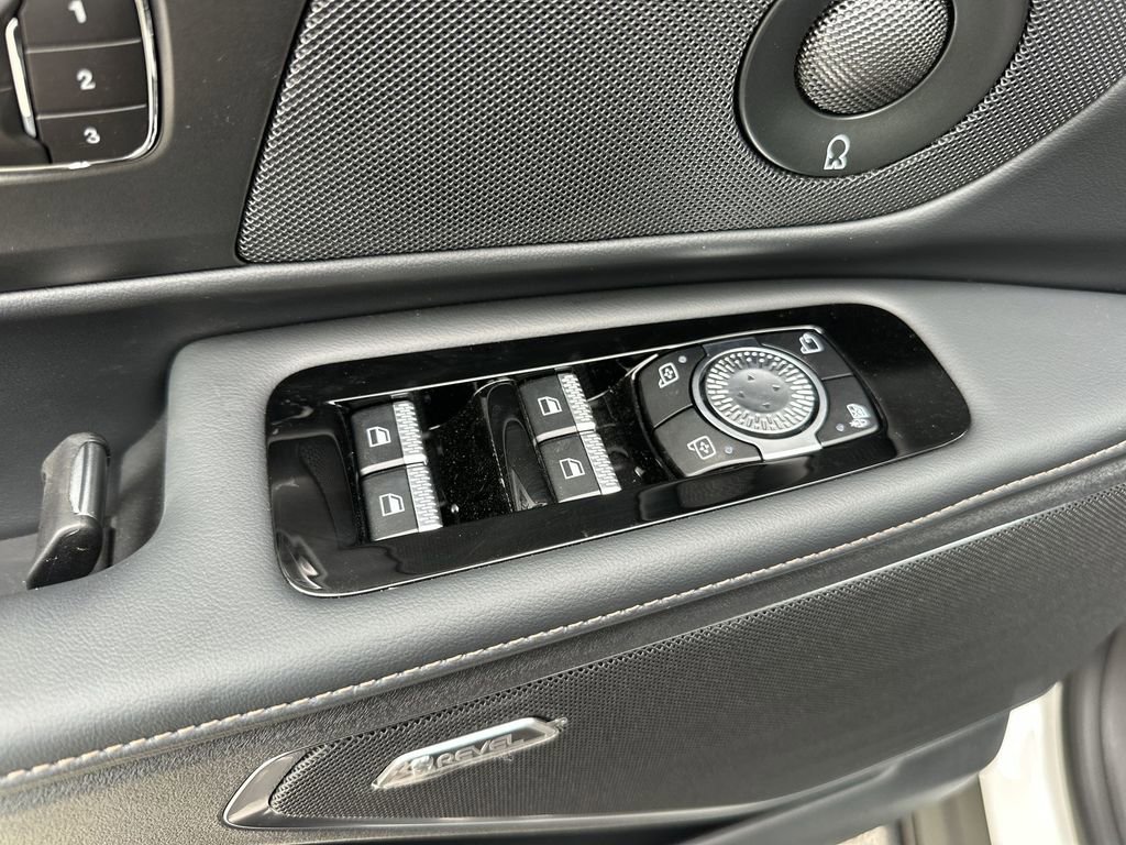 New 2026 Lincoln Nautilus Reserve w/ Jet Appearance Package image 13