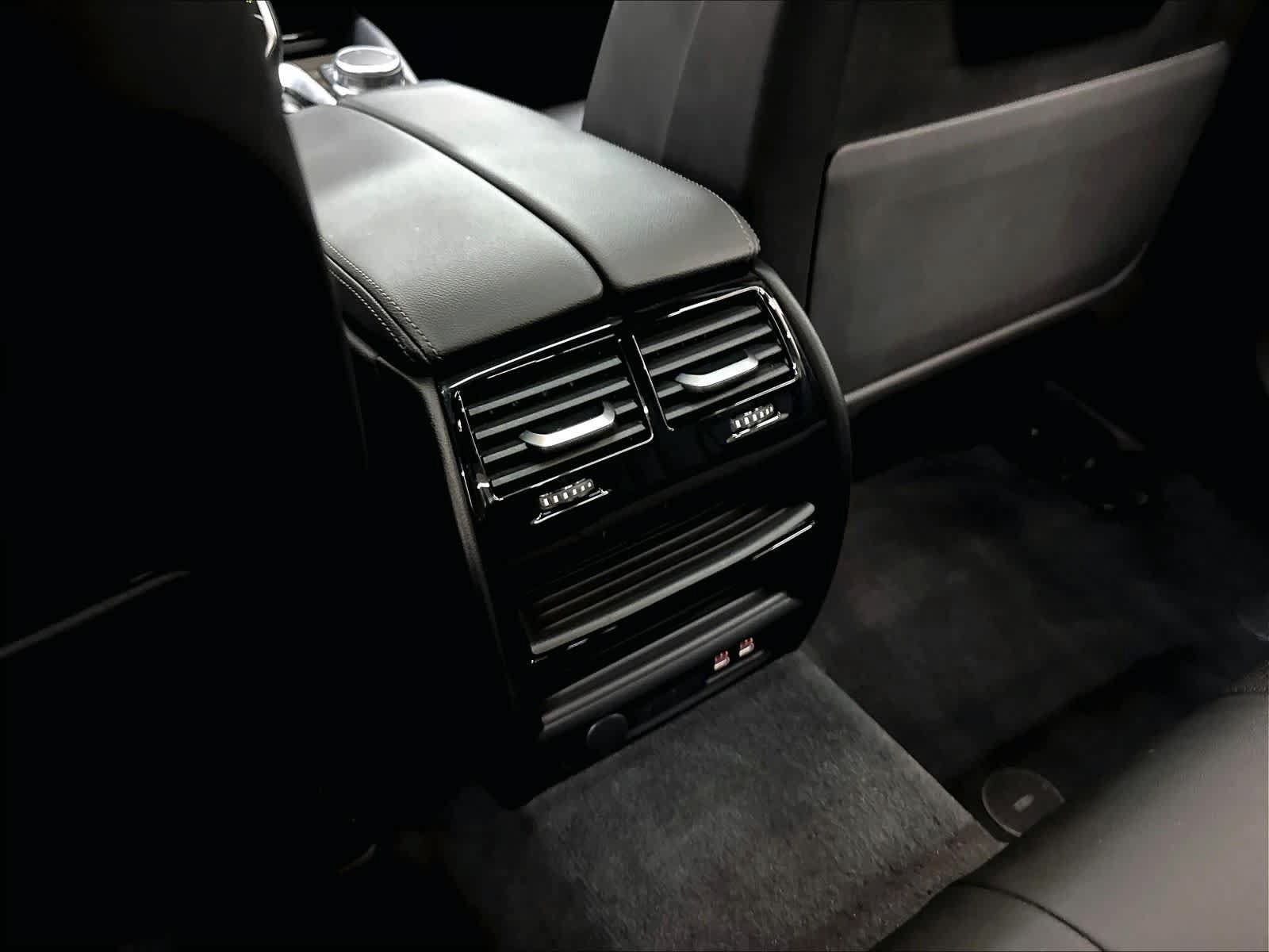 Used 2023 BMW 530i w/ Premium Package RWD image 36