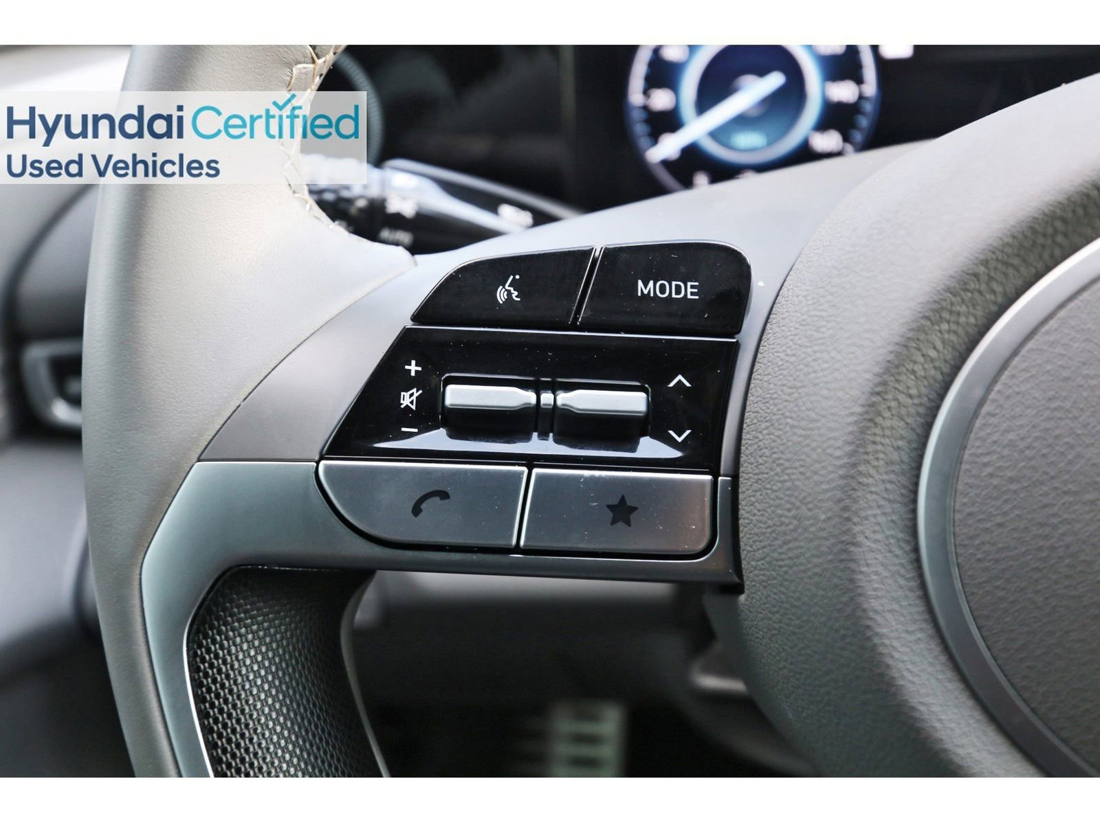 Certified 2025 Hyundai Elantra SEL image 18