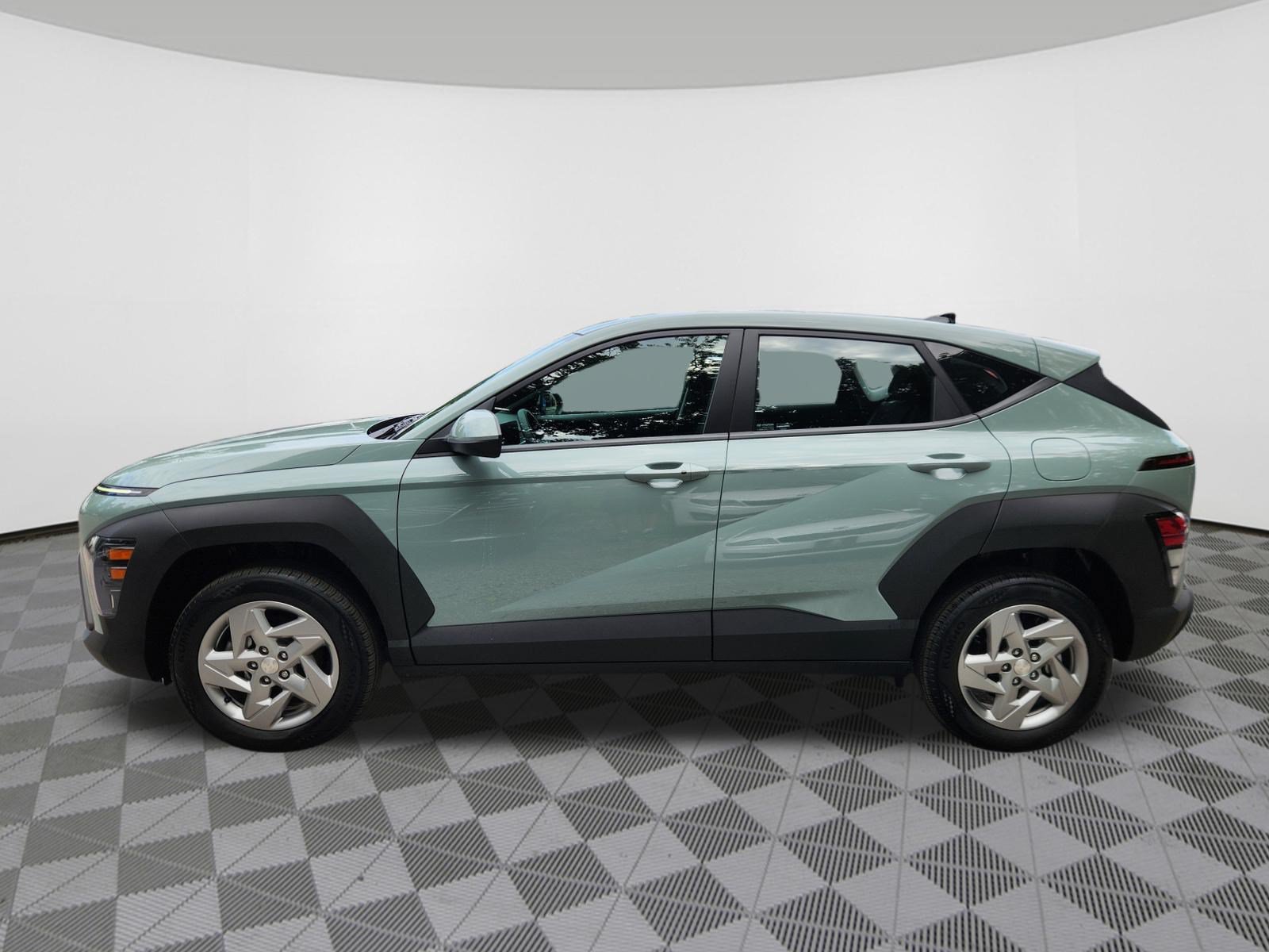 Certified 2024 Hyundai Kona SE AWD/4WD image 5