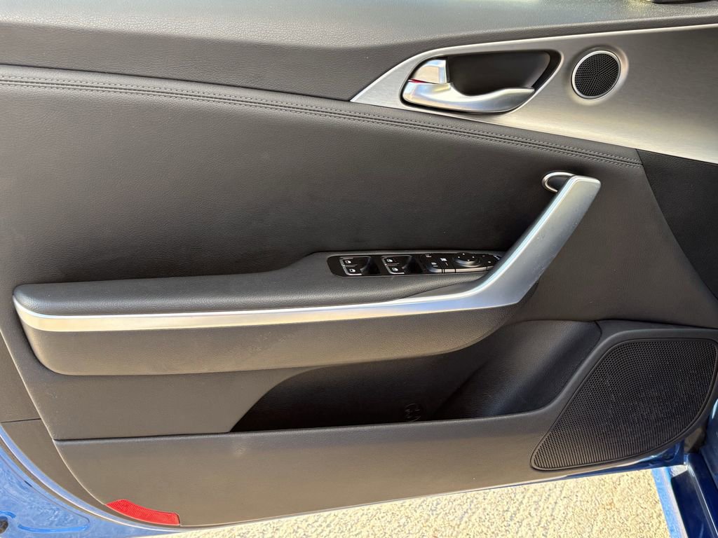 Used 2018 Kia Stinger GT image 7