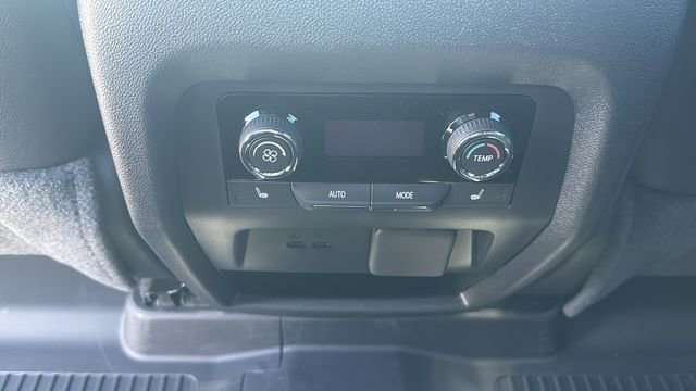 New 2026 Chevrolet Traverse RS w/ LPO, Floor Liner Package FWD image 23