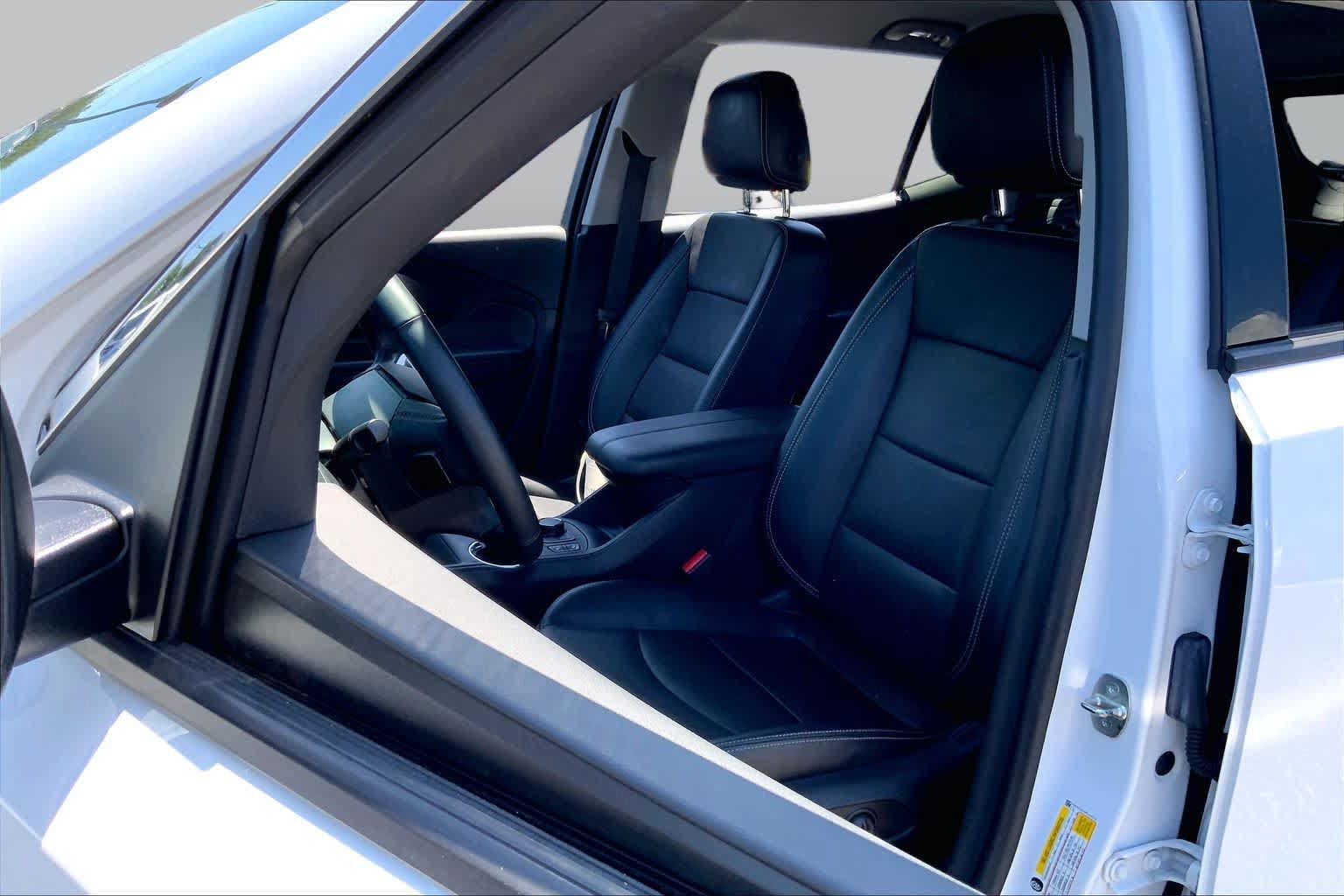 Certified 2023 GMC Terrain SLT AWD/4WD image 9