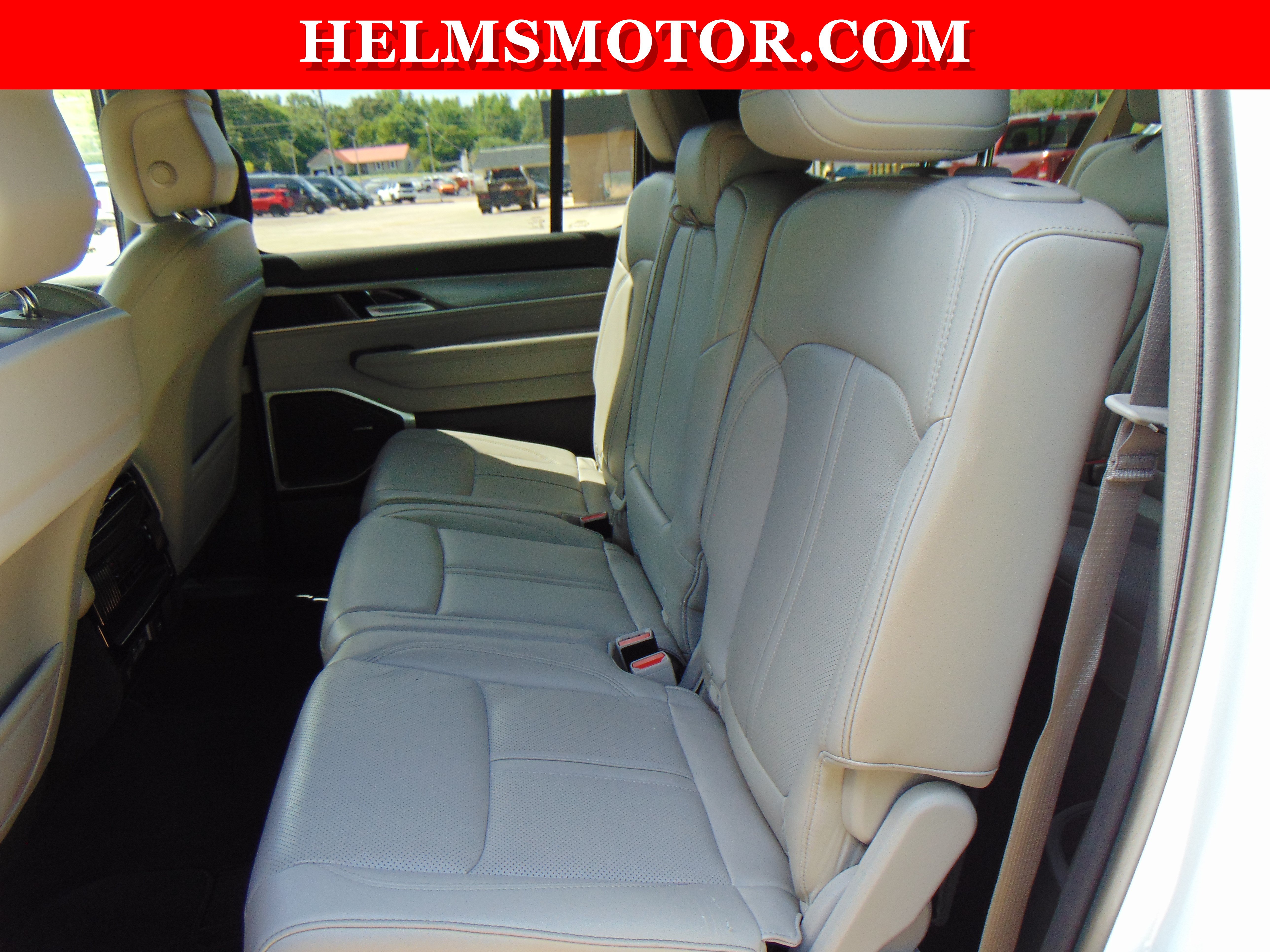 Certified 2025 Jeep Wagoneer L 4WD image 41